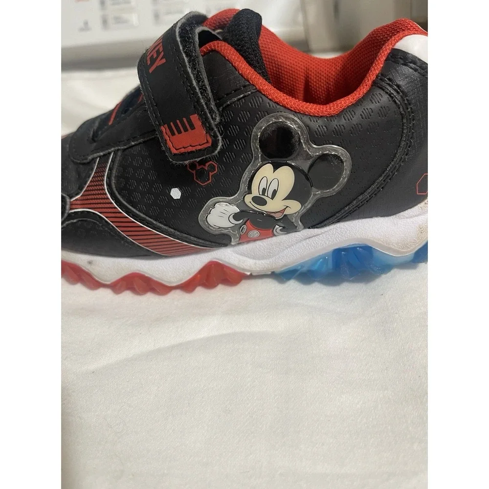 Mickey Mouse Light Up Shoes Size 11 Boys Fun To Wear Kids Love It